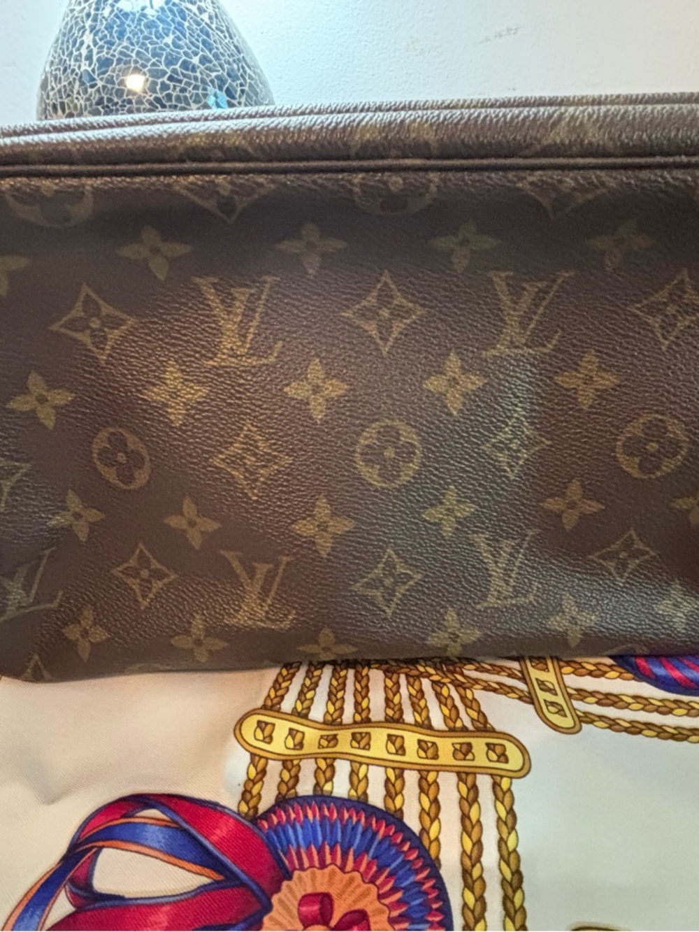Authentic Louis Vuitton Vintage Trousse Toilette 28 - Excellent Condition - Picture 3 of 14